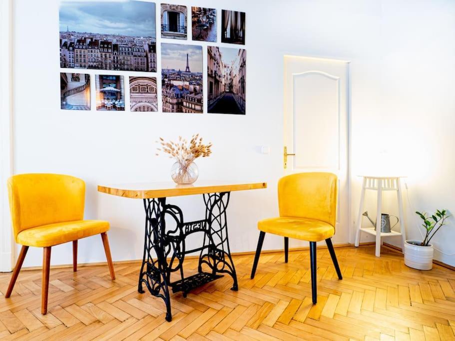 Apartment Peace In Downtown Budapest